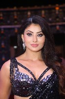 Urvashi Rautela Pics